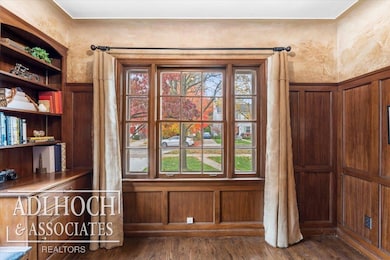 827 Fisher Rd, Grosse Pointe, MI 48230 - photo 7