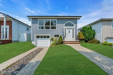 573 Rathbun Ave, Staten Island, NY 10312 - photo 5