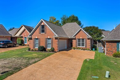 435 Fairway Oaks Dr, Hernando, MS 38632 - photo 2