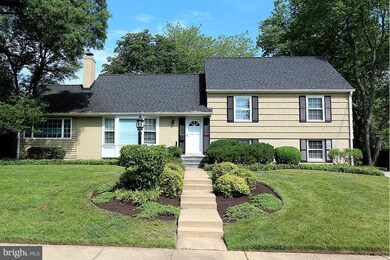 8524 Doter Dr, Alexandria, VA 22308 - photo 2