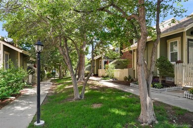 Beautiful HOA maintained landscaping