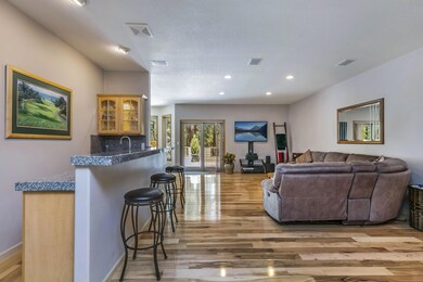 2610 NW Morris Ct._025
