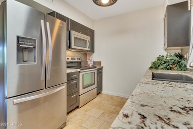 14020 N Newcastle Dr unit 15C, Sun City, AZ 85351 - photo 6