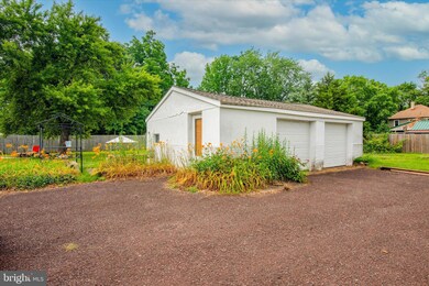 681 Park Rd, Lansdale, PA 19446 - photo 4