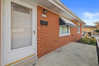 1911 Polaris Ave, Racine, WI 53404 - photo 2