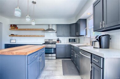 7162 Scenic View Dr, Macungie, PA 18062 - photo 4