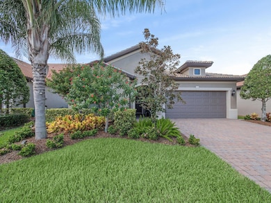 564 SE Monet Dr, Port Saint Lucie, FL 34984 - photo 4