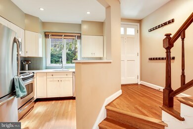 1231 Portner Rd, Alexandria, VA 22314 - photo 5