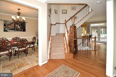 7725 White Willow Ct, Springfield, VA 22153 - photo 2