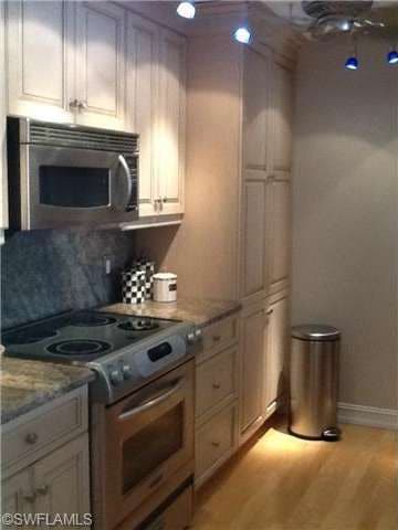 555 Park Shore Dr unit 501, Naples, FL 34103 - photo 4