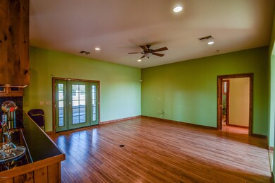 Family Room 1