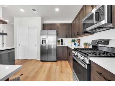 5161 Cedar View Dr, Springfield, OR 97478 - photo 4