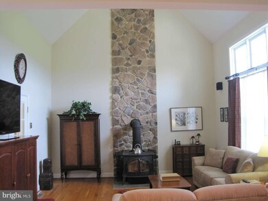 3115 Runnymeade Rd, Gerrardstown, WV 25420 - photo 4