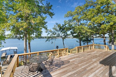 Huge Wrap-around Deck