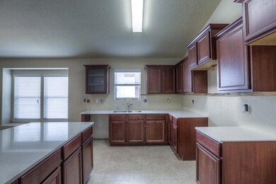 4727 Alluvial Cir, Alvin, TX 77511 - photo 2