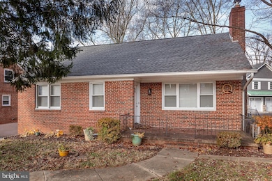 6704 Canongate Rd, Baltimore, MD 21239 - photo 3