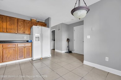 714 Leadership Ct unit 714, Toms River, NJ 08755 - photo 5