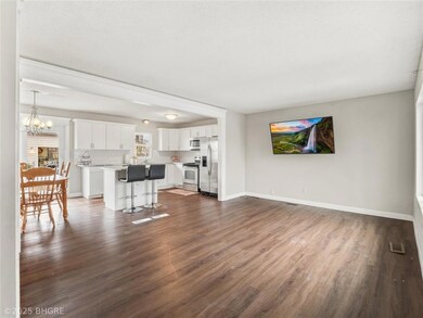 3214 SE 20th St, Des Moines, IA 50320 - photo 5