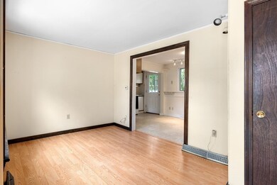 447 Stevens St, North Andover, MA 01845 - photo 4