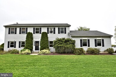 3183 Fennel Rd, Pennsburg, PA 18073 - photo 2