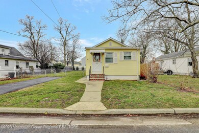 127 Cedar Ave, Middletown, NJ 07748 - photo 3