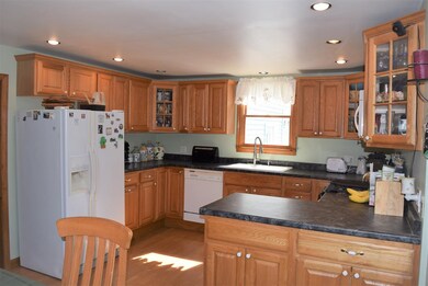 65 Summer St, Lancaster, NH 03584 - photo 4