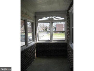 892 Jefferson St, Camden, NJ 08104 - photo 4