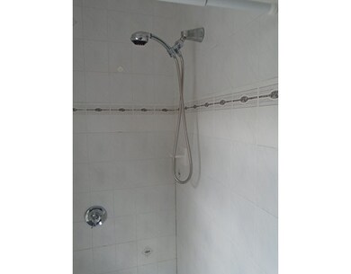 12 Mechanic St unit 4, Foxboro, MA 02035 - photo 4