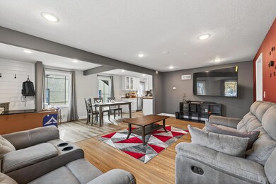 5929 Camden Ave N, Minneapolis, MN 55430 - photo 6