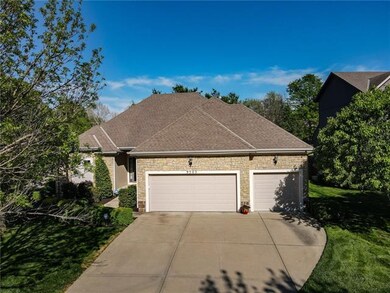 9303 Rosner Dr, Lenexa, KS 66219 - photo 2