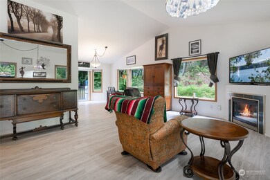 22044 Bluewater Dr SE, Yelm, WA 98597 - photo 5