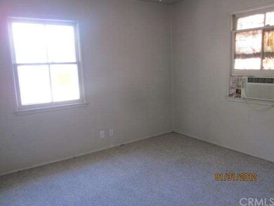 14589 Rosemary Dr, Fontana, CA 92335 - photo 3