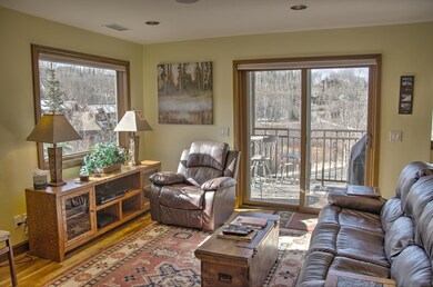 Living Room 4