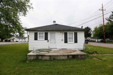 113 W 21st St, Muncie, IN 47302 - photo 2