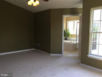 9778 Harvester Cir, Perry Hall, MD 21128 - photo 5