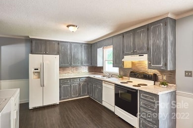 430 Millsaps Rd, Statesville, NC 28625 - photo 5