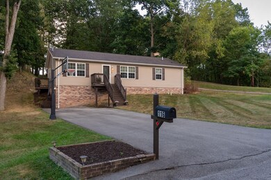 116 Autumn St, Aliquippa, PA 15001 - photo 3