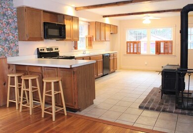 1079 Worcester Rd, Barre, MA 01005 - photo 6
