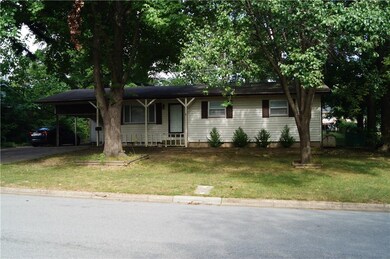 909 N 10th St, Rogers, AR 72756 - photo 2