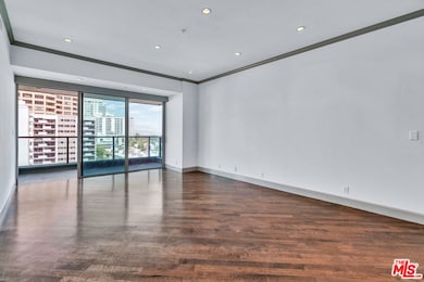 Blair House unit 1005, Los Angeles, CA 90024 - photo 4