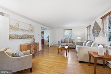 460 Rocksville Rd, Southampton, PA 18966 - photo 2