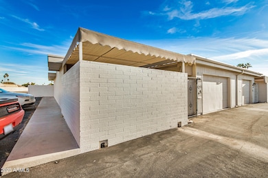 14211 N Palm Ridge Dr W, Sun City, AZ 85351 - photo 6