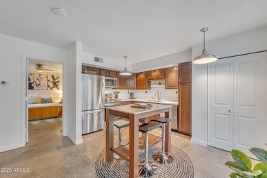 1241 E Medlock