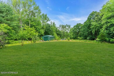 213 E Greystone Rd