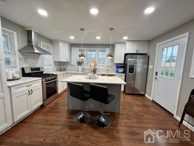 330 Grandview Ave, Edison, NJ 08837 - photo 6