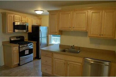 34 Mount Pleasant St, Woburn, MA 01801 - photo 4