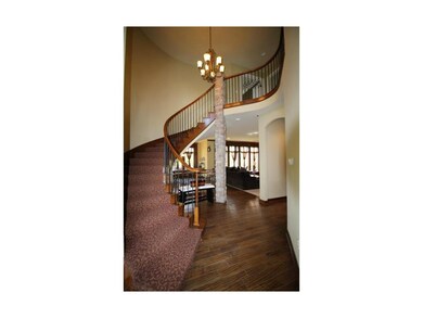 Amazing Floating Staircase!