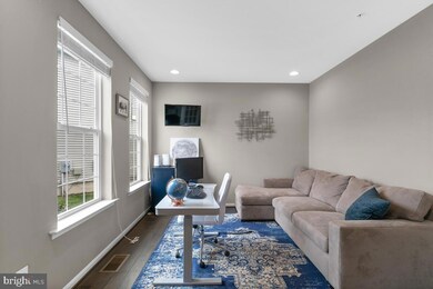 300 Cloverly Forest Dr, Silver Spring, MD 20905 - photo 4