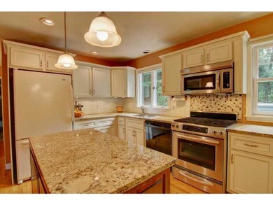 14 Will Croft, Cumberland, RI 02864 - photo 5