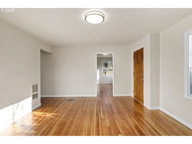 39115 Jasper Lowell Rd, Fall Creek, OR 97438 - photo 5